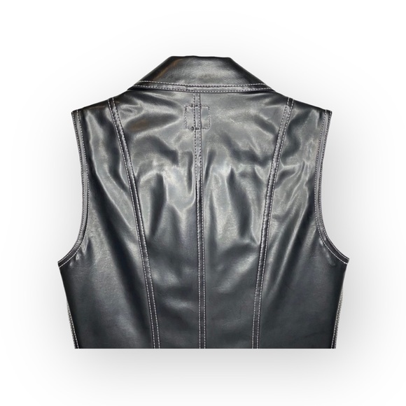 Vintage 90’s: Moschino Jeans ☻ Vegan Leather Mini Zip Dress ☻ Black ☻ Fits 4 6 8 - Picture 15 of 16